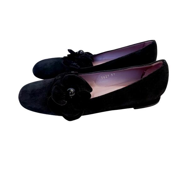 Key Te Italian Black Suede Leather Flats Womens sz 37 US 6.5 Flower Preppy - Picture 2 of 9